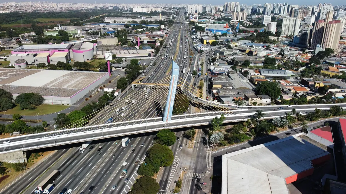 Centro logístico em Guarulhos gera mais de 1.200 vagas de emprego