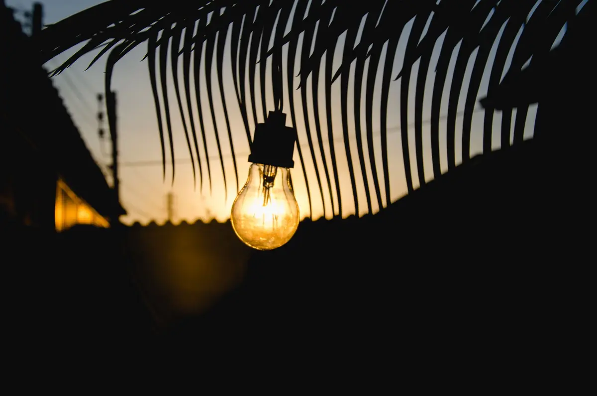 Em destaque: DESTAQUE Conta de luz sem taxa extra; novembro terá bandeira verde