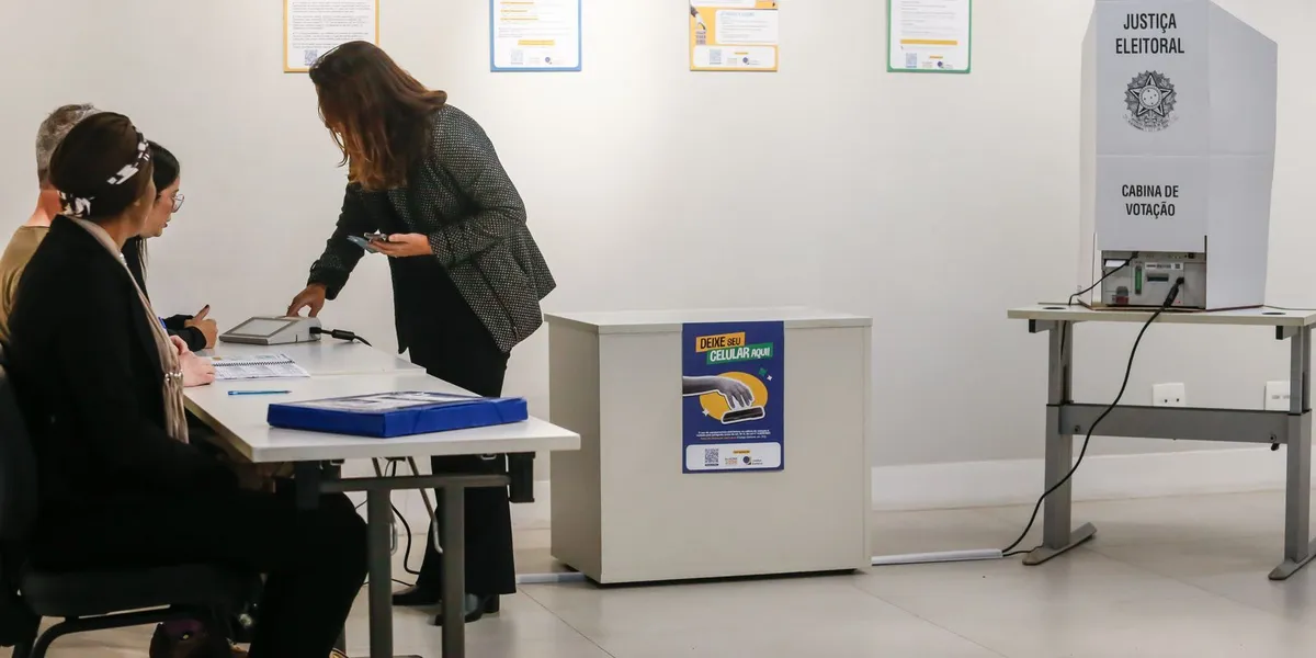 Eleições 2026: saiba o que pode e o que não pode na cabine