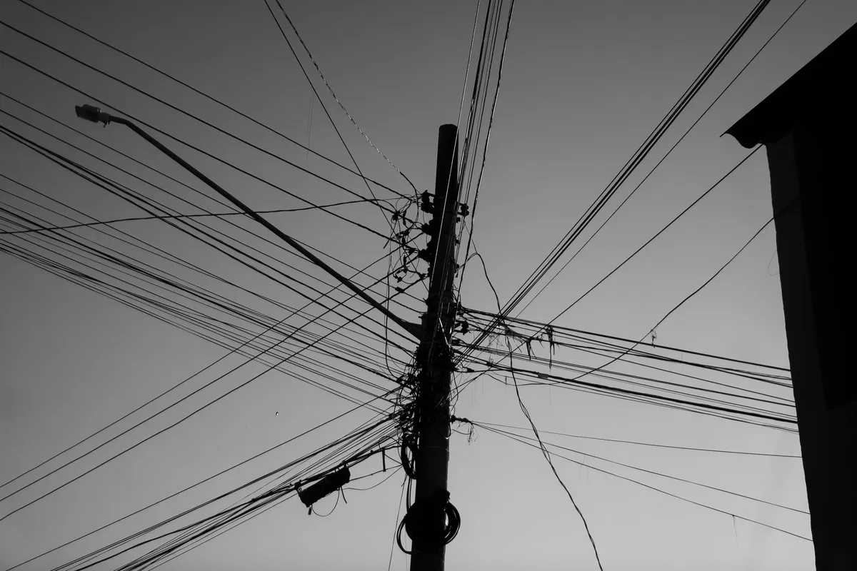 Furto de energia e serviços essenciais avança e afeta contas no país