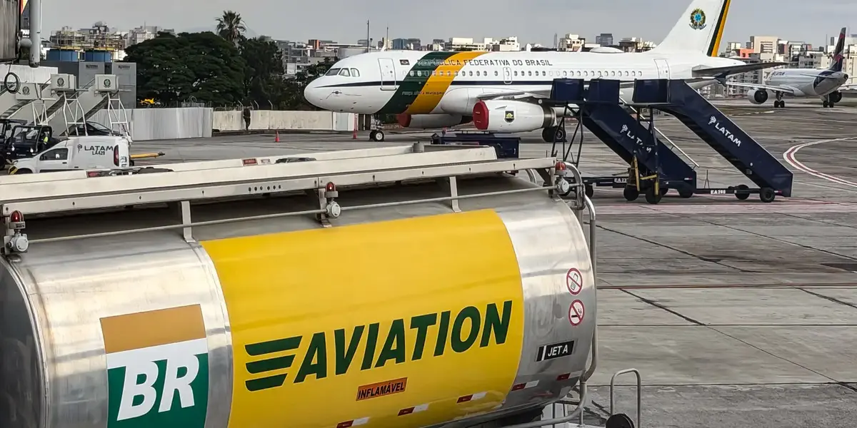 Atualização: DESTAQUE Petrobras reduz pegada de carbono em combustível de aviação sustentável