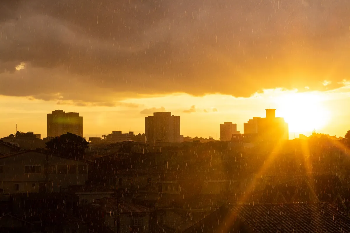 Previsão do tempo em Guarulhos aponta risco de temporais nesta manhã